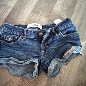 Hollister jean shorts, size 1/25.